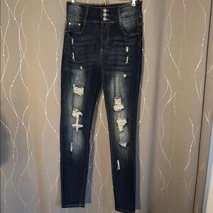 NWT Skirt BL Women’s Size 8 Trendy Distressed Skinny Jeans in Dark Blue